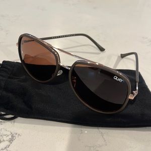 QUAY Needing Fame Oversized Sunglasses